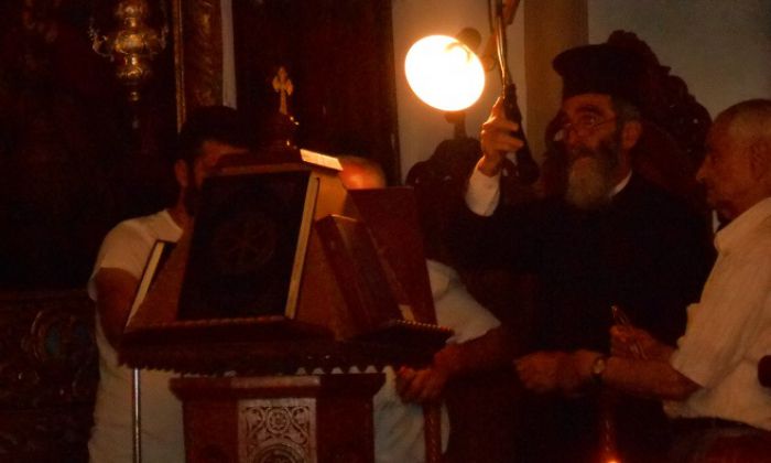 Παράκληση προς την Παναγία στην Καστάνιτσα (εικόνες)
