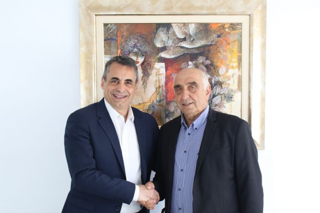 &Alpha;&nu;&epsilon;&xi;&alpha;&rho;&tau;&eta;&tau;&omicron;&pi;&omicron;&iota;ή&theta;&eta;&kappa;&epsilon; &omicron; &delta;&eta;&mu;&omicron;&tau;&iota;&kappa;ό&sigmaf; &sigma;ύ&mu;&beta;&omicron;&upsilon;&lambda;&omicron;&sigmaf; &Beta;&alpha;&sigma;ί&lambda;&eta;&sigmaf; &Alpha;&lambda;&epsilon;&xi;ά&kappa;&eta;&sigmaf;