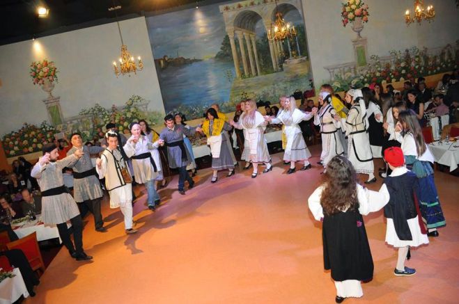 Οι Σύλλογοι Δοξιωτών και Ραχιωτών Γορτυνίας χόρεψαν μαζί στην Αθήνα! (εικόνες)