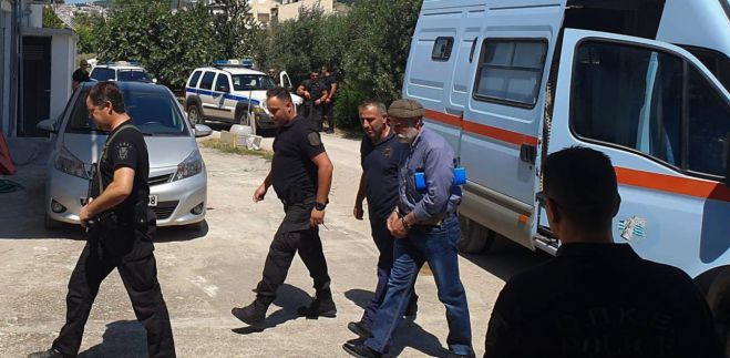 &Epsilon;&kappa;&tau;ό&sigmaf; &phi;&upsilon;&lambda;&alpha;&kappa;ή&sigmaf; &omicron; &Kappa;&omicron;&rho;&kappa;&omicron;&nu;έ&alpha;&sigmaf;