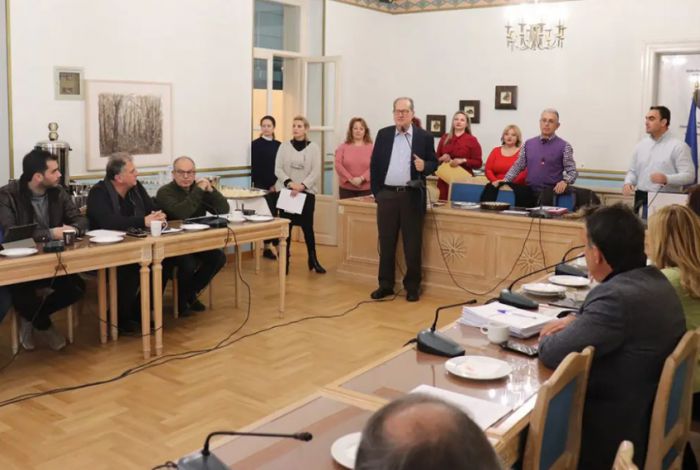 &Pi;&rho;&omega;&tau;&omicron;&chi;&rho;&omicron;&nu;&iota;ά&tau;&iota;&kappa;&eta; &pi;ί&tau;&alpha; &sigma;&tau;&eta;&nu; &Omicron;&iota;&kappa;&omicron;&nu;&omicron;&mu;&iota;&kappa;ή &Epsilon;&pi;&iota;&tau;&rho;&omicron;&pi;ή &tau;&eta;&sigmaf; &Pi;&epsilon;&rho;&iota;&phi;έ&rho;&epsilon;&iota;&alpha;&sigmaf;