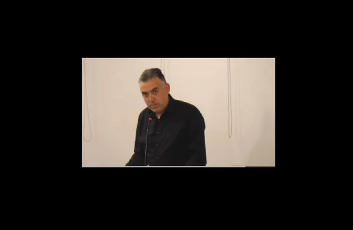 &Nu;&iota;&kappa;&omicron;&lambda;ά&omicron;&upsilon;: "&Mu;&epsilon; &tau;&sigma;&iota;&mu;έ&nu;&tau;&omicron; &kappa;&alpha;&iota; &mu;&epsilon; &tau;&omicron;ύ&beta;&lambda;&alpha; &chi;&tau;ί&zeta;&epsilon;&iota;&sigmaf; &nu;&omicron;&sigma;&omicron;&kappa;&omicron;&mu;&epsilon;ί&omicron;, &alpha;&lambda;&lambda;ά &mu;ό&nu;&omicron; &tau;&omicron;&upsilon; &delta;&epsilon;&nu; &alpha;&rho;&kappa;&epsilon;ί &gamma;&iota;&alpha; &nu;&alpha; &theta;&epsilon;&rho;&alpha;&pi;&epsilon;ύ&sigma;&epsilon;&iota;&sigmaf; &alpha;&nu;&theta;&rho;ώ&pi;&omicron;&upsilon;&sigmaf;!"