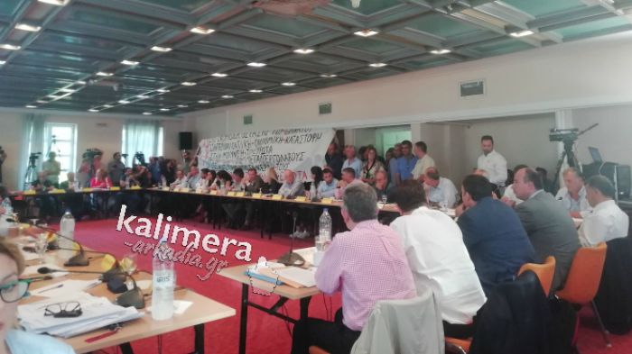 Οργισμένοι πολίτες για τις απαλλοτριώσεις: &quot;Είναι έγκλημα. Το έργο θα αφανίσει τις επόμενες γενιές&quot;! (vd)