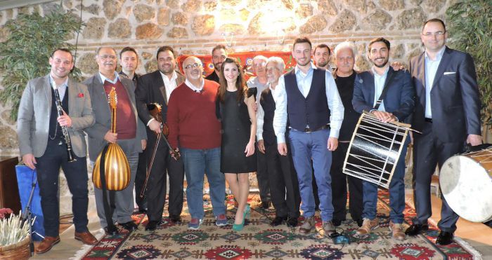 &Alpha;&rho;&kappa;&alpha;&delta;&iota;&kappa;ό - &Mu;&omega;&rho;&alpha;ΐ&tau;&iota;&kappa;&omicron; &gamma;&lambda;έ&nu;&tau;&iota; &sigma;&tau;&omicron; "&Alpha;&lambda;ά&tau;&iota; &tau;&eta;&sigmaf; &gamma;&eta;&sigmaf;" ... &tau;&eta;&nu; 25&eta; &Mu;&alpha;&rho;&tau;ί&omicron;&upsilon;!