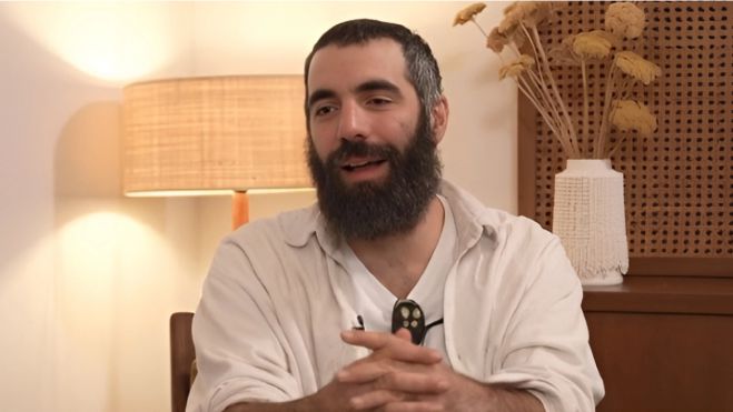 &Rho;&omicron;&mu;έ&nu; &Gamma;&alpha;&beta;&rho;ά&sigmaf;: "&Mu;&epsilon;&rho;&iota;&kappa;έ&sigmaf; &phi;&omicron;&rho;έ&sigmaf; &theta;έ&lambda;&omega; &nu;&alpha; &pi;&alpha;&rho;&alpha;&tau;ή&sigma;&omega; &tau;&omicron; &sigma;&iota;&nu;&epsilon;&mu;ά &kappa;&alpha;&iota; &nu;&alpha; &gamma;ί&nu;&omega; &beta;&omicron;&sigma;&kappa;ό&sigmaf; &sigma;&tau;&eta;&nu; &Alpha;&rho;&kappa;&alpha;&delta;ί&alpha;"!