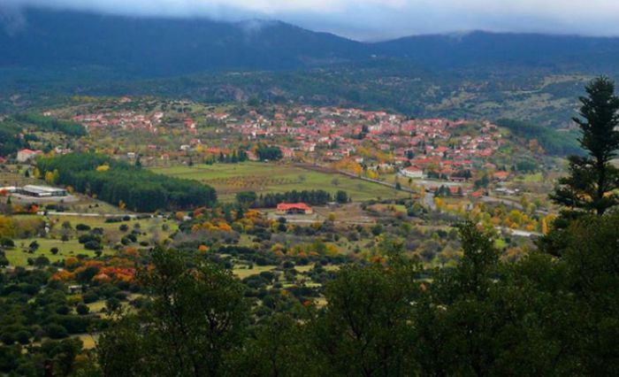 Τσιμπούσι και γλέντι για την Τσικνοπέμπτη στο δημοτικό σχολείο Νυμφασίας!