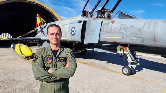 &Nu;&epsilon;&kappa;&rho;ό&sigmaf; &epsilon;&nu;&tau;&omicron;&pi;ί&sigma;&tau;&eta;&kappa;&epsilon; &omicron; &Kappa;&upsilon;&beta;&epsilon;&rho;&nu;ή&tau;&eta;&sigmaf; &tau;&omicron;&upsilon; Phantom ...