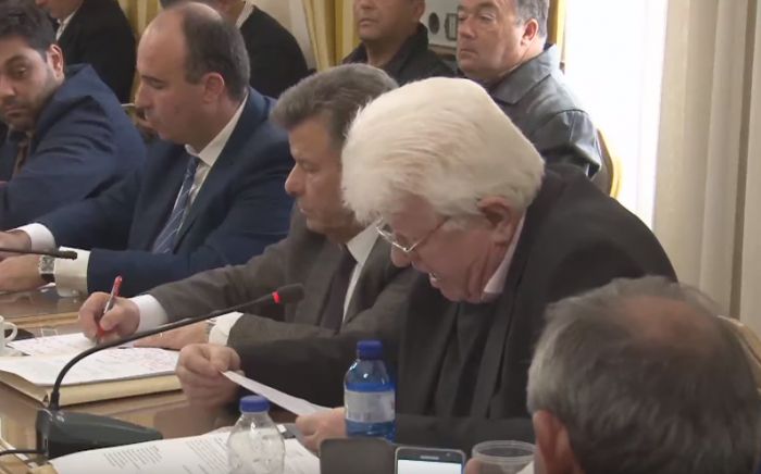 &Gamma;ό&nu;&tau;&iota;&kappa;&alpha;&sigmaf; &gamma;&iota;&alpha; &tau;&iota;&sigmaf; &alpha;&pi;&alpha;&lambda;&lambda;&omicron;&tau;&rho;&iota;ώ&sigma;&epsilon;&iota;&sigmaf; &sigma;&tau;&eta;&nu; &Omicron;&iota;&kappa;&omicron;&nu;&omicron;&mu;&iota;&kappa;ή &Epsilon;&pi;&iota;&tau;&rho;&omicron;&pi;ή: "&Epsilon;&kappa;&tau;ί&theta;&epsilon;&sigma;&tau;&epsilon; &sigma;&epsilon; &nu;&omicron;&mu;&iota;&kappa;&omicron;ύ&sigmaf; &kappa;&iota;&nu;&delta;ύ&nu;&omicron;&upsilon;&sigmaf;, &pi;&omicron;&iota;&nu;&iota;&kappa;&omicron;ύ&sigmaf; &kappa;&alpha;&iota; &alpha;&sigma;&tau;&iota;&kappa;&omicron;ύ&sigmaf;"