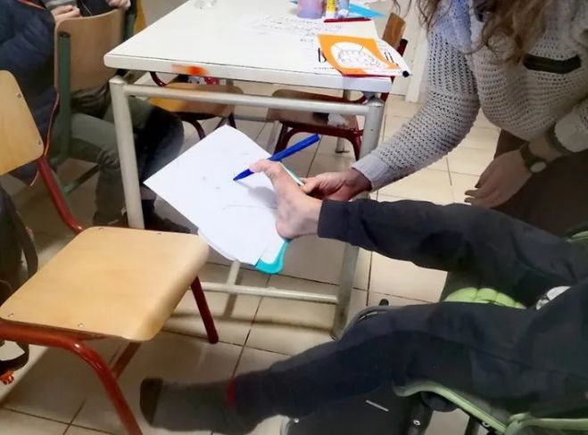 &Epsilon;&lambda;&lambda;ά&delta;&alpha; | &laquo;Έ&phi;&upsilon;&gamma;&epsilon;&raquo; &alpha;&pi;ό &gamma;&rho;ί&pi;&eta; &omicron; 10&chi;&rho;&omicron;&nu;&omicron;&sigmaf; &Kappa;&omega;&nu;&sigma;&tau;&alpha;&nu;&tau;ί&nu;&omicron;&sigmaf;