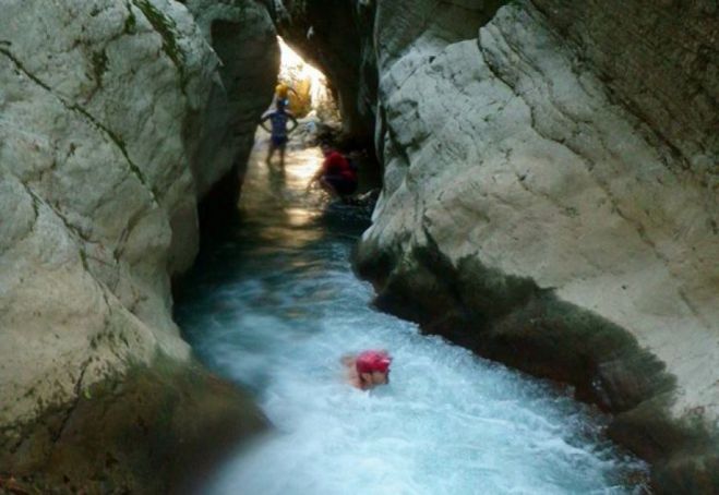 &Sigma;&tau;&omicron; &phi;&alpha;&rho;ά&gamma;&gamma;&iota; &Tau;&omicron;&upsilon;&theta;ό&alpha; &epsilon;&xi;&omicron;&rho;&mu;ά &omicron; &Epsilon;&Omicron;&Sigma;!
