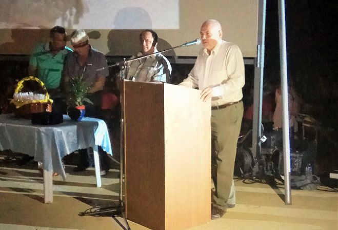 &Omicron; &Gamma;. &Pi;&alpha;&pi;&alpha;&eta;&lambda;&iota;&omicron;ύ &alpha;&pi;ό &tau;&eta; &Gamma;&iota;&omicron;&rho;&tau;ή &tau;&omicron;&upsilon; &Psi;&alpha;&rho;ά &sigma;&tau;&omicron;&nu; &Tau;&upsilon;&rho;ό: &laquo;&Eta; &alpha;&lambda;&iota;&epsilon;ί&alpha; &epsilon;ί&nu;&alpha;&iota; έ&nu;&alpha;&sigmaf; &tau;&omicron;&mu;έ&alpha;&sigmaf; &pi;&omicron;&upsilon; &pi;&rho;έ&pi;&epsilon;&iota; &nu;&alpha; &tau;ύ&chi;&epsilon;&iota; &pi;&rho;&omicron;&sigma;&omicron;&chi;ή&sigmaf; &kappa;&alpha;&iota; &sigma;&tau;ή&rho;&iota;&xi;&eta;&sigmaf;&raquo;