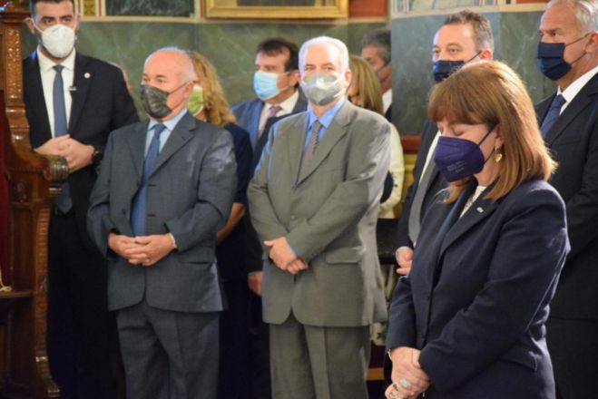 &Pi;&alpha;&pi;&alpha;&eta;&lambda;&iota;&omicron;ύ: "&Omicron; &epsilon;&omicron;&rho;&tau;&alpha;&sigma;&mu;ό&sigmaf; &tau;&eta;&sigmaf; Ά&lambda;&omega;&sigma;&eta;&sigmaf; &tau;&eta;&sigmaf; &Tau;&rho;&iota;&pi;&omicron;&lambda;&iota;&tau;&sigma;ά&sigmaf; &alpha;&pi;&omicron;&tau;&epsilon;&lambda;&epsilon;ί &epsilon;&upsilon;&kappa;&alpha;&iota;&rho;ί&alpha; &epsilon;&pi;&alpha;&nu;&alpha;&sigma;ύ&nu;&delta;&epsilon;&sigma;&eta;&sigmaf; &mu;&epsilon; &tau;&omicron; &nu;ή&mu;&alpha; &tau;&eta;&sigmaf; &Iota;&sigma;&tau;&omicron;&rho;ί&alpha;&sigmaf;"