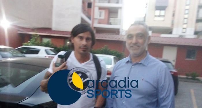 Έ&phi;&tau;&alpha;&sigma;&epsilon; &sigma;&tau;&eta;&nu; &Tau;&rho;ί&pi;&omicron;&lambda;&eta; &omicron; &Mu;&pi;&lambda;ά&nu;&kappa;&omicron; &gamma;&iota;&alpha; &tau;&omicron;&nu; &Pi;&alpha;&nu;&alpha;&rho;&kappa;&alpha;&delta;&iota;&kappa;ό!