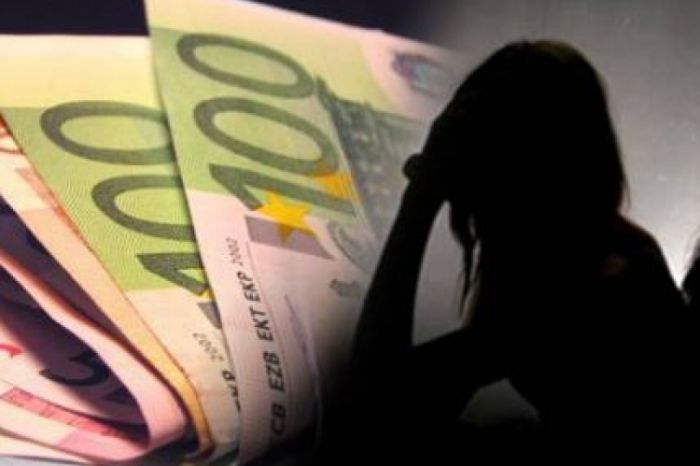 Για μαστροπεία συνελήφθησαν δύο άνδρες στην Καλαμάτα - Προήγαγαν στην πορνεία 29χρονη από την Τσεχία!