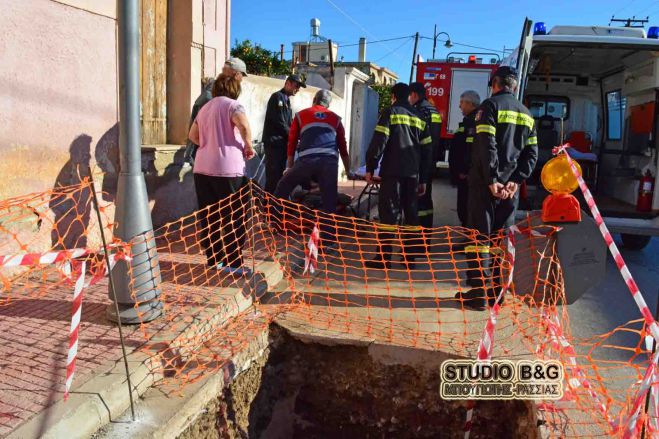93χρονος στο Άργος έπεσε σε ανοιχτό φρεάτιο με το ποδήλατο του! (vd)