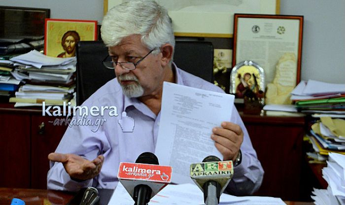 &Epsilon;&pi;ί&theta;&epsilon;&sigma;&eta; &Pi;&alpha;&upsilon;&lambda;ή &gamma;&iota;&alpha; &tau;&eta;&nu; &alpha;&kappa;ύ&rho;&omega;&sigma;&eta; &tau;&omicron;&upsilon; &nu;έ&omicron;&upsilon; &tau;&iota;&mu;&omicron;&lambda;&omicron;&gamma;ί&omicron;&upsilon; &tau;&eta;&sigmaf; &Delta;&Epsilon;&Upsilon;&Alpha;&Tau;: &laquo;&Kappa;ά&pi;&omicron;&iota;&omicron;&iota; &delta;&epsilon;&nu; &theta;έ&lambda;&omicron;&upsilon;&nu; &omicron; &kappa;ό&sigma;&mu;&omicron;&sigmaf; &nu;&alpha; &pi;&lambda;&eta;&rho;ώ&nu;&epsilon;&iota; &lambda;&iota;&gamma;ό&tau;&epsilon;&rho;&alpha; &gamma;&iota;&alpha; &tau;&omicron; &nu;&epsilon;&rho;ό&raquo; (vd)