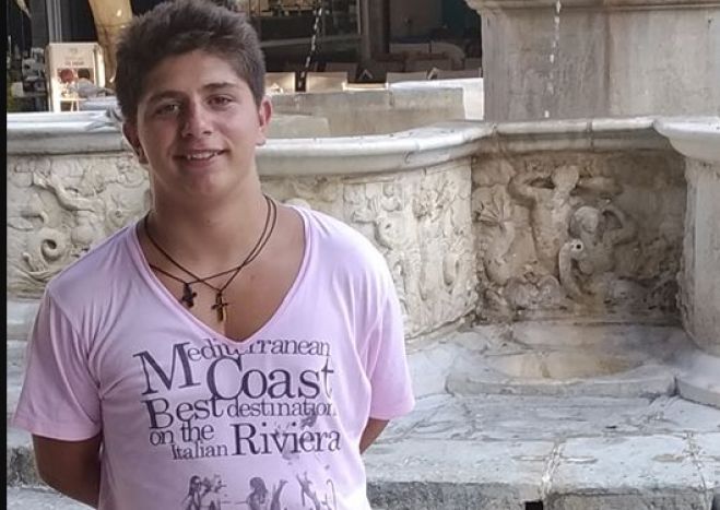 &Tau;&rho;ί&pi;&omicron;&lambda;&eta; | &Sigma;ή&mu;&epsilon;&rho;&alpha; &omicron; &phi;&iota;&lambda;&alpha;&nu;&theta;&rho;&omega;&pi;&iota;&kappa;ό&sigmaf; &alpha;&gamma;ώ&nu;&alpha;&sigmaf; &gamma;&iota;&alpha; &tau;&omicron;&nu; &Pi;έ&tau;&rho;&omicron;