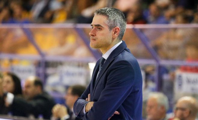 &Iota;&sigma;&tau;&omicron;&rho;&iota;&kappa;ή &pi;&rho;ό&kappa;&rho;&iota;&sigma;&eta; &gamma;&iota;&alpha; &tau;&eta;&nu; &Kappa;ύ&mu;&eta; &tau;&omicron;&upsilon; &Kappa;&alpha;&sigma;&tau;&rho;ί&tau;&eta; &sigma;&tau;&omicron;&upsilon;&sigmaf; "4" &tau;&omicron;&upsilon; &Kappa;&upsilon;&pi;έ&lambda;&lambda;&omicron;&upsilon;! (vd)