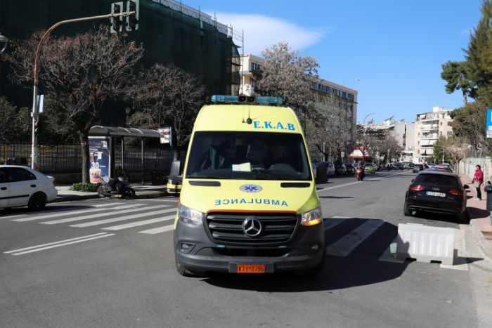 &Nu;&epsilon;&kappa;&rho;ό&sigmaf; 17&chi;&rho;&omicron;&nu;&omicron;&sigmaf; &alpha;&pi;ό &mu;&alpha;&chi;&alpha;&iota;&rho;&iota;έ&sigmaf; &sigma;&tau;&omicron; &Lambda;&omicron;&upsilon;&tau;&rho;ά&kappa;&iota; &ndash; &Alpha;&kappa;ό&mu;&alpha; έ&nu;&alpha;&sigmaf; &alpha;&nu;ή&lambda;&iota;&kappa;&omicron;&sigmaf; &tau;&rho;&alpha;&upsilon;&mu;&alpha;&tau;ί&alpha;&sigmaf;