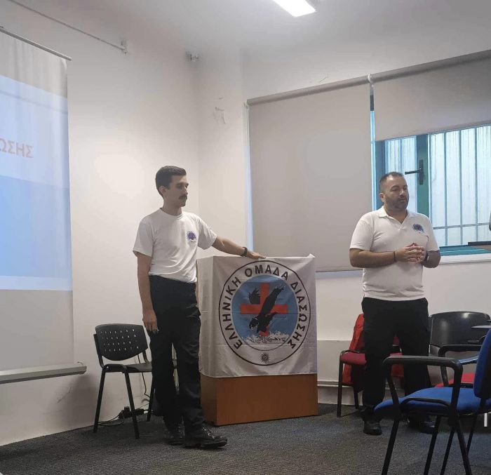 &Xi;&epsilon;&kappa;&iota;&nu;ά &tau;&omicron; &Beta;&alpha;&sigma;&iota;&kappa;&omicron;́ &Sigma;&chi;&omicron;&lambda;&epsilon;&iota;́&omicron; &Gamma;&nu;&omega;́&sigma;&epsilon;&omega;&nu; &gamma;&iota;&alpha; &tau;&omicron; &pi;&alpha;&rho;&alpha;́&rho;&tau;&eta;&mu;&alpha; &Alpha;&rho;&kappa;&alpha;&delta;&iota;́&alpha;&sigmaf; &tau;&eta;&sigmaf; &Epsilon;&lambda;&lambda;&eta;&nu;&iota;&kappa;&eta;́&sigmaf; &Omicron;&mu;&alpha;́&delta;&alpha;&sigmaf; &Delta;&iota;&alpha;́&sigma;&omega;&sigma;&eta;&sigmaf;