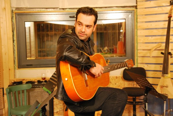 Μουσική εκδήλωση με τον Δώρο Δημοσθένους στην Τρίπολη (video)