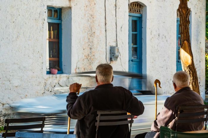 &Mu;&epsilon; &epsilon;&pi;&iota;&tau;&upsilon;&chi;ί&alpha; &phi;&iota;&lambda;&omicron;&xi;έ&nu;&eta;&sigma;&epsilon; &omicron; &Delta;ή&mu;&omicron;&sigmaf; &Gamma;&omicron;&rho;&tau;&upsilon;&nu;ί&alpha;&sigmaf; &tau;&omicron; 13&omicron; Tour du P&eacute;loponn&egrave;se &sigma;&tau;&eta; &Delta;&eta;&mu;&eta;&tau;&sigma;ά&nu;&alpha; (&epsilon;&iota;&kappa;ό&nu;&epsilon;&sigmaf;)