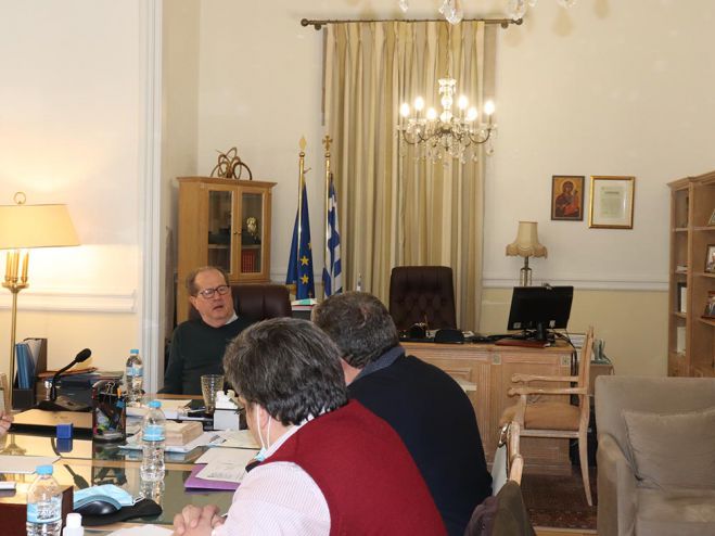&Sigma;&upsilon;&nu;&epsilon;&rho;&gamma;&alpha;&sigma;ί&alpha; &tau;&eta;&sigmaf; &Pi;&epsilon;&rho;&iota;&phi;έ&rho;&epsilon;&iota;&alpha;&sigmaf; &Pi;&epsilon;&lambda;&omicron;&pi;&omicron;&nu;&nu;ή&sigma;&omicron;&upsilon; &mu;&epsilon; &tau;&eta;&nu; &Alpha;&nu;&alpha;&pi;&tau;&upsilon;&xi;&iota;&alpha;&kappa;ή &Pi;ά&rho;&nu;&omega;&nu;&alpha;
