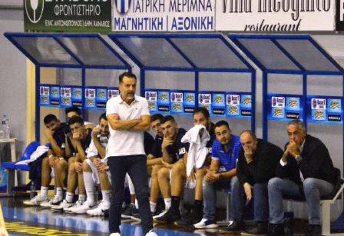 &Tau;&zeta;ί&mu;&eta;&sigmaf; &Kappa;&omicron;&upsilon;&sigma;&tau;έ&nu;&eta;&sigmaf;: "&Epsilon;&mu;&epsilon;ί&sigmaf; &theta;&alpha; &sigma;&upsilon;&nu;&epsilon;&chi;ί&sigma;&omicron;&upsilon;&mu;&epsilon; &tau;&eta;&nu; &sigma;&kappa;&lambda;&eta;&rho;ή &delta;&omicron;&upsilon;&lambda;&epsilon;&iota;ά"
