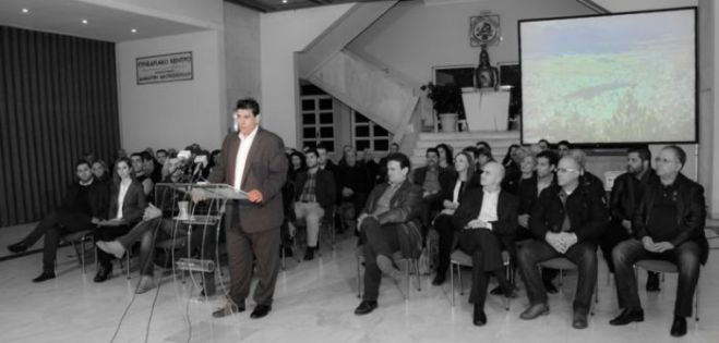 &Rho;&alpha;&delta;&iota;&omicron;&phi;&omega;&nu;&iota;&kappa;ή &sigma;&upsilon;&nu;έ&nu;&tau;&epsilon;&upsilon;&xi;&eta; &delta;ί&nu;&epsilon;&iota; &tau;&eta;&nu; &Pi;&alpha;&rho;&alpha;&sigma;&kappa;&epsilon;&upsilon;ή &omicron; &Nu;. &Tau;&sigma;&iota;&alpha;&mu;&omicron;ύ&lambda;&omicron;&sigmaf;