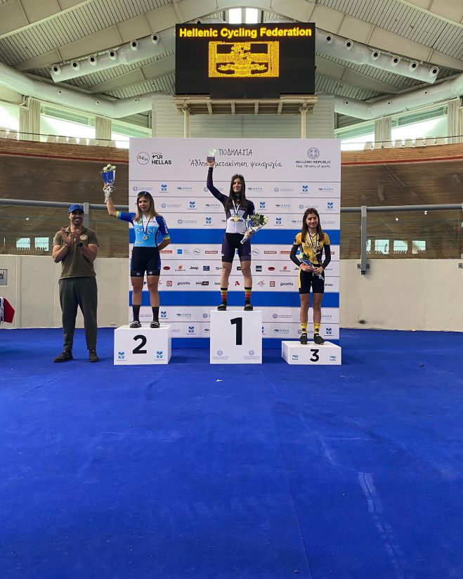 &Sigma;&upsilon;&gamma;&chi;&alpha;&rho;&eta;&tau;ή&rho;&iota;&alpha; &Mu;&alpha;&kappa;&alpha;&rho;&omicron;ύ&nu;&eta; &gamma;&iota;&alpha; &tau;&iota;&sigmaf; &delta;&iota;&alpha;&kappa;&rho;ί&sigma;&epsilon;&iota;&sigmaf; &tau;&omega;&nu; &alpha;&theta;&lambda;&eta;&tau;&rho;&iota;ώ&nu; &pi;&omicron;&delta;&eta;&lambda;&alpha;&sigma;ί&alpha;&sigmaf; &Phi;&alpha;&rho;&phi;&alpha;&rho;ά, &Kappa;&upsilon;&rho;&iota;&alpha;&zeta;ά&kappa;&omicron;&upsilon; &kappa;&alpha;&iota; &Phi;&rho;&iota;&nu;&tau;&zeta;ί&lambda;&alpha;