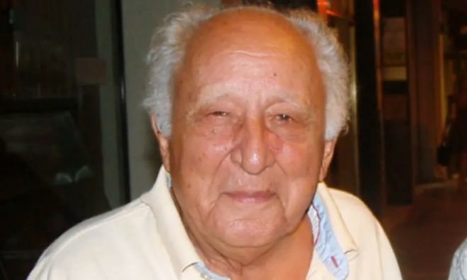 &Gamma;&iota;ώ&rho;&gamma;&omicron;&sigmaf; &Pi;&alpha;&nu;&alpha;&gamma;&iota;&omega;&tau;ό&pi;&omicron;&upsilon;&lambda;&omicron;&sigmaf;: &laquo;Έ&phi;&upsilon;&gamma;&epsilon;&raquo; &alpha;&pi;ό &tau;&eta; &zeta;&omega;ή &omicron; &pi;&rho;ώ&eta;&nu; &upsilon;&pi;&omicron;&upsilon;&rho;&gamma;ό&sigmaf; &kappa;&alpha;&iota; &beta;&omicron;&upsilon;&lambda;&epsilon;&upsilon;&tau;ή&sigmaf; &tau;&eta;&sigmaf; &Nu;&Delta;