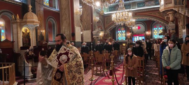 Χριστουγεννιάτικη Θεία Λειτουργία στην Τρίπολη (εικόνες)
