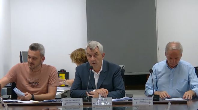 &Tau;&eta;&nu; &Pi;&alpha;&rho;&alpha;&sigma;&kappa;&epsilon;&upsilon;ή &sigma;&upsilon;&nu;&epsilon;&delta;&rho;&iota;ά&zeta;&epsilon;&iota; &tau;&omicron; &Delta;&eta;&mu;&omicron;&tau;&iota;&kappa;ό &Sigma;&upsilon;&mu;&beta;&omicron;ύ&lambda;&iota;&omicron; &Mu;&epsilon;&gamma;&alpha;&lambda;ό&pi;&omicron;&lambda;&eta;&sigmaf;