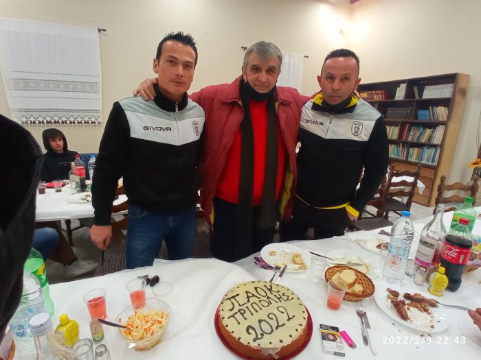 &Eta; &kappa;&omicron;&pi;ή &pi;ί&tau;&alpha;&sigmaf; &tau;&omicron;&upsilon; &Pi;&Alpha;&Omicron;&Kappa; &Tau;&rho;ί&pi;&omicron;&lambda;&eta;&sigmaf; (&epsilon;&iota;&kappa;ό&nu;&epsilon;&sigmaf;)