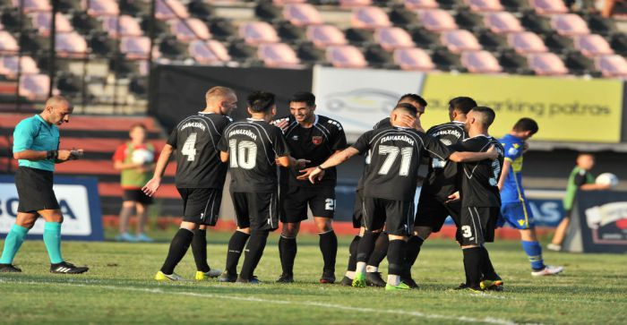 &Tau;&alpha; &gamma;&kappa;&omicron;&lambda; &kappa;&alpha;&iota; &omicron;&iota; &kappa;&alpha;&lambda;ύ&tau;&epsilon;&rho;&epsilon;&sigmaf; &phi;ά&sigma;&epsilon;&iota;&sigmaf; &alpha;&pi;ό &tau;&omicron; &phi;&iota;&lambda;&iota;&kappa;ό "&Pi;&alpha;&nu;&alpha;&chi;&alpha;ϊ&kappa;ή - &Alpha;&sigma;&tau;έ&rho;&alpha;&sigmaf;" (vd)