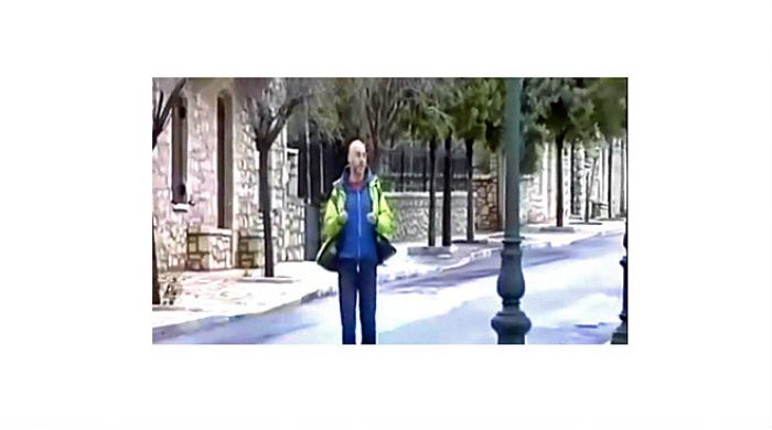 &laquo;&Mu;έ&nu;&omicron;&upsilon;&mu;&epsilon; &Epsilon;&lambda;&lambda;ά&delta;&alpha;&raquo; &sigma;&tau;&omicron; &Epsilon;&lambda;&lambda;&eta;&nu;&iota;&kappa;ό (&Mu;&omicron;&upsilon;&lambda;ά&tau;&sigma;&iota;) &Alpha;&rho;&kappa;&alpha;&delta;ί&alpha;&sigmaf; (vd)!