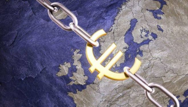 Economist και Standard &amp; Poor&#039;s γράφουν ότι η Ελλάδα θα εγκαταλείψει το ευρώ πριν το 2019!