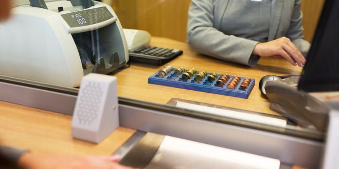 Θα κλείσουν τα μισά τραπεζικά καταστήματα ως το 2020!