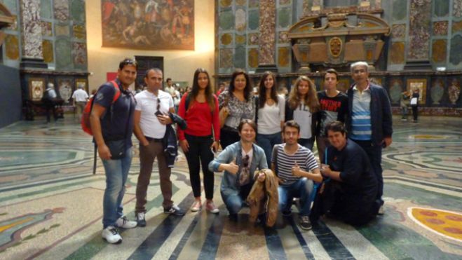&Pi;&rho;ό&gamma;&rho;&alpha;&mu;&mu;&alpha; Erasmus+: &Mu;&omicron;&nu;&alpha;&delta;&iota;&kappa;έ&sigmaf; &epsilon;&mu;&pi;&epsilon;&iota;&rho;ί&epsilon;&sigmaf; &gamma;&iota;&alpha; &mu;&alpha;&theta;&eta;&tau;έ&sigmaf; &kappa;&alpha;&iota; &kappa;&alpha;&theta;&eta;&gamma;&eta;&tau;έ&sigmaf; &tau;&omicron;&upsilon; &Mu;&omicron;&upsilon;&sigma;&iota;&kappa;&omicron;ύ &Sigma;&chi;&omicron;&lambda;&epsilon;ί&omicron;&upsilon; &sigma;&tau;&eta;&nu; &Iota;&tau;&alpha;&lambda;ί&alpha;!