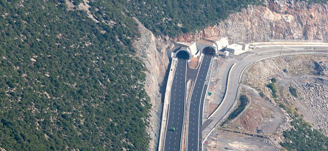 Διακόπτεται η κυκλοφορία από τη Στέρνα μέχρι την Τρίπολη!