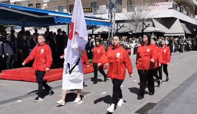 Live &eta; &pi;&alpha;&rho;έ&lambda;&alpha;&sigma;&eta; &gamma;&iota;&alpha; &tau;&eta;&nu; "25&eta; &Mu;&alpha;&rho;&tau;ί&omicron;&upsilon;" &sigma;&tau;&eta;&nu; &Tau;&rho;ί&pi;&omicron;&lambda;&eta;!