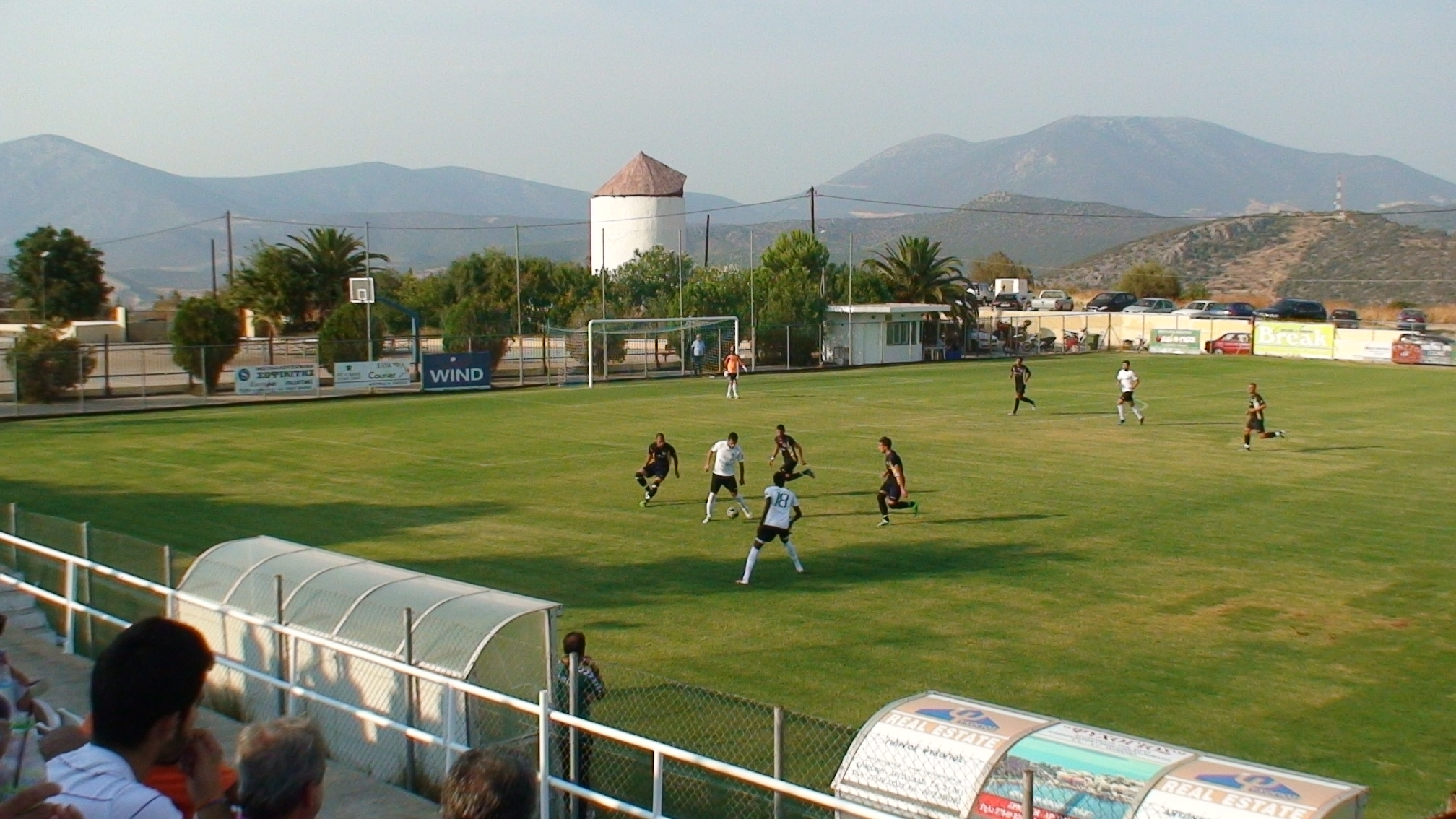 &Pi;&alpha;&nu;&alpha;&rho;&kappa;&alpha;&delta;&iota;&kappa;ό&sigmaf; - &Pi;&alpha;&nu;&alpha;&rho;&gamma;&epsilon;&iota;&alpha;&kappa;ό&sigmaf; &sigma;ή&mu;&epsilon;&rho;&alpha; &sigma;&tau;&eta;&nu; &Tau;&rho;ί&pi;&omicron;&lambda;&eta;