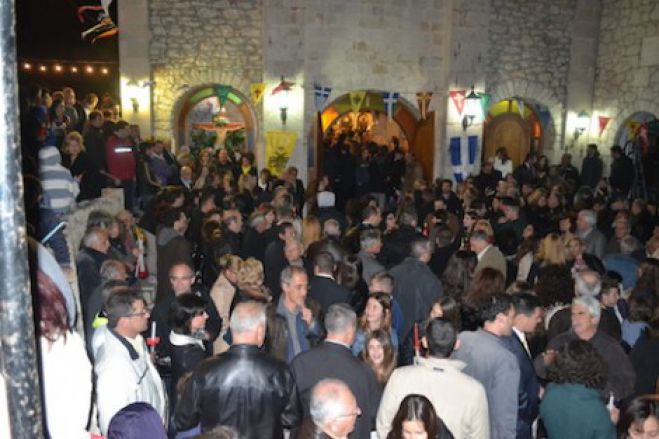 Ανάσταση στο Παράλιο Αστρος (vd)