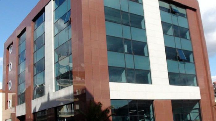 &Tau;&epsilon;&tau;ά&rho;&tau;&eta; | &Mu;έ&chi;&rho;&iota; &tau;&iota;&sigmaf; 12.00 &tau;&omicron; &mu;&epsilon;&sigma;&eta;&mu;έ&rho;&iota; &alpha;&nu;&omicron;&iota;&chi;&tau;έ&sigmaf; &omicron;&iota; &upsilon;&pi;&eta;&rho;&epsilon;&sigma;ί&epsilon;&sigmaf; &tau;&omicron;&upsilon; &Delta;ή&mu;&omicron;&upsilon; &Tau;&rho;ί&pi;&omicron;&lambda;&eta;&sigmaf;