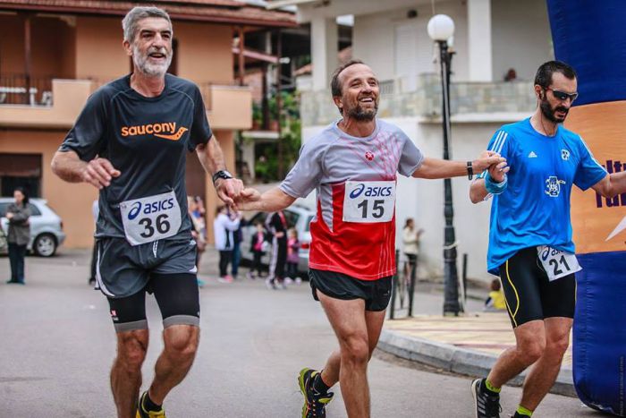 &Sigma;&tau;&iota;&sigmaf; 14 &kappa;&alpha;&iota; 15 &Iota;&omicron;&upsilon;&lambda;ί&omicron;&upsilon; &tau;&omicron; "&Kappa;&rho;ό&nu;&iota;&omicron; &Pi;έ&rho;&alpha;&sigma;&mu;&alpha;"!