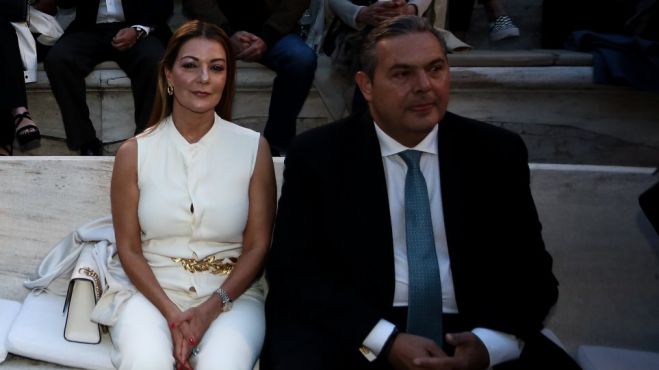 &Theta;ύ&epsilon;&lambda;&lambda;&alpha; &gamma;&iota;&alpha; &tau;&iota;&sigmaf; &alpha;&pi;&omicron;&kappa;&alpha;&lambda;ύ&psi;&epsilon;&iota;&sigmaf; &gamma;&iota;&alpha; &tau;&omicron; &zeta;&epsilon;ύ&gamma;&omicron;&sigmaf; &Kappa;&alpha;&mu;&mu;έ&nu;&omicron;&upsilon; | &Delta;&iota;ά&lambda;&omicron;&gamma;&omicron;&iota; - &sigma;&omicron;&kappa; &kappa;&alpha;&iota; &omicron; &phi;ά&kappa;&epsilon;&lambda;&omicron;&sigmaf; "&phi;&omega;&tau;&iota;ά" &tau;&eta;&sigmaf; &Epsilon;&Upsilon;&Pi;