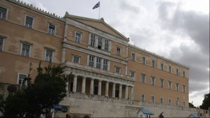 Κατατέθηκε το φορολογικό νομοσχέδιο στη Βουλή