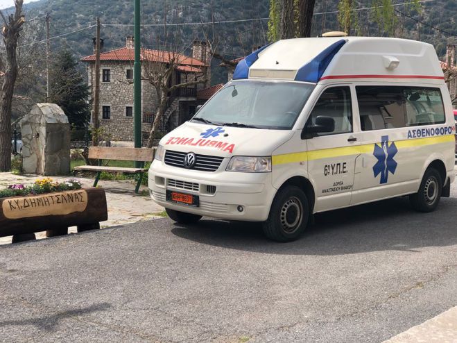 Επιτέλους | Το σύγχρονο ασθενοφόρο που δώρισε ο κ. Βλάχος είναι πλέον στο Κέντρο Υγείας Δημητσάνας!