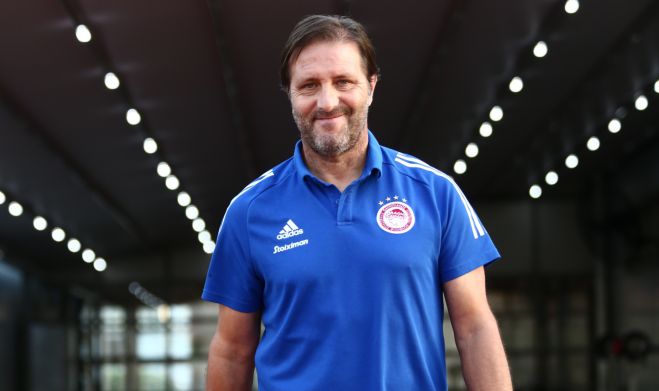 &Mu;&epsilon; &alpha;&upsilon;&tau;&omicron;ύ&sigmaf; &tau;&omicron;&upsilon;&sigmaf; &pi;&alpha;ί&chi;&tau;&epsilon;&sigmaf; έ&rho;&chi;&epsilon;&tau;&alpha;&iota; &omicron; &Omicron;&lambda;&upsilon;&mu;&pi;&iota;&alpha;&kappa;ό&sigmaf; &sigma;&tau;&eta;&nu; &Tau;&rho;ί&pi;&omicron;&lambda;&eta;