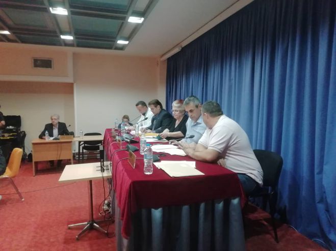 &Delta;&eta;&mu;&omicron;&tau;&iota;&kappa;ό &Sigma;&upsilon;&mu;&beta;&omicron;ύ&lambda;&iota;&omicron; &sigma;ή&mu;&epsilon;&rho;&alpha; &sigma;&tau;&eta;&nu; &Tau;&rho;ί&pi;&omicron;&lambda;&eta;